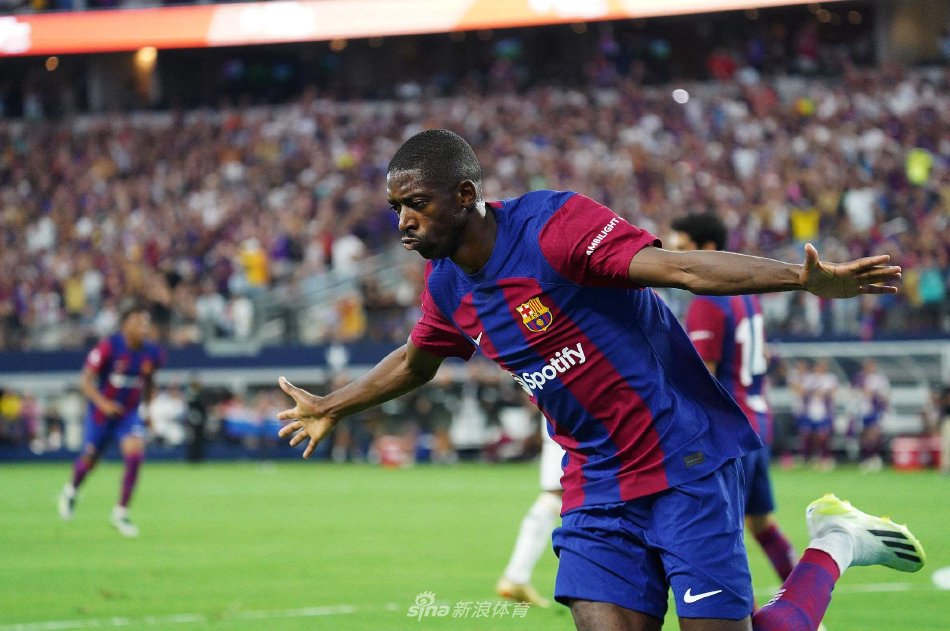 出手靠近 出手靠近